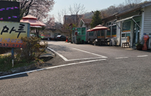 영인산마루 외부 전경